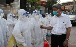 Thứ trưởng Bộ Y tế: Triển khai test nhanh để phát hiện nhanh nhất người mắc Covid-19