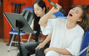 Thu Phương, Ngọc Anh hăng say trên sàn tập liveshow 'Tạ tình'