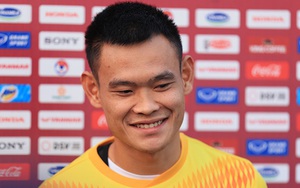 Trung vệ Minh Tùng không ngại nếu được HLV Park giao trọng trách