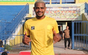 CLB Thanh Hóa vừa tập vừa chờ HLV Petrovic