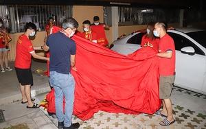 CĐV tại Singapore sát cánh cùng đội tuyển Việt Nam