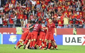 CĐV than thở vì giá vé xem vòng loại World Cup