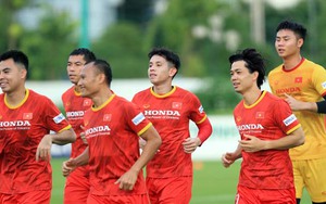 Công Phượng lập cú đúp, tuyển Việt Nam thắng sát nút U22