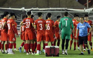 HLV Park Hang Seo lại ‘tung hỏa mù’ đối phương