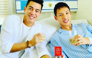 Đồng đội ở tuyển Việt Nam tới thăm Hùng Dũng không ngớt