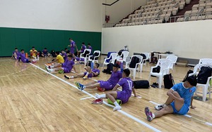 Tuyển Futsal Việt Nam làm quen sân thi đấu