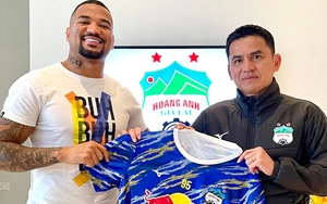 HAGL đã có mặt tại Nam Định, sẵn sàng đối đầu chủ nhà