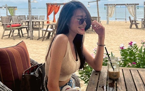 Bạn gái tin đồn của Văn Hậu thả dáng nuột nà tại bãi biển Quy Nhơn