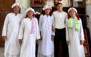 Dụng Quang Nho khánh thành ‘biệt phủ’ trị giá gần 2 tỷ đồng