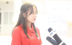 Trợ lý trọng tài xinh như thiên thần tại Cúp QG nữ 2022