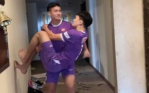 Hoàng Đức, Việt Anh bắt ‘trend’ tiktok cực dễ thương sau giờ tập của U23 Việt Nam