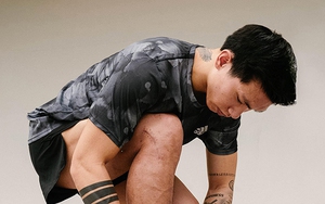 Văn Hậu để lộ vết mổ dài hơn 10cm, chấn thương rất nghiêm trọng?