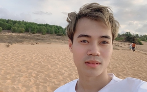 Văn Toàn đi sa mạc khoe tóc như trai Hàn Quốc