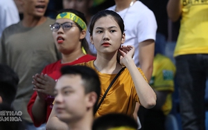 Bạn gái Văn Hậu, Quang Hải ‘so tài’ với bạn gái con trai bầu Hiển và hot girl xứ Nghệ