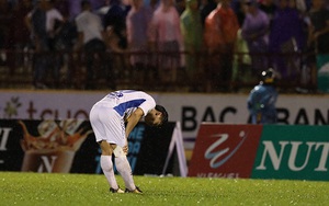 HAGL thua tan nát nhưng vẫn được CĐV xứ Nghệ nhiệt tình chào đón