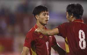 HLV Phan Thanh Hùng: ‘U22 Việt Nam đá hiện đại, quá hay’