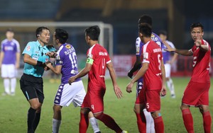 Ban Trọng tài cân nhắc phạt nguội Quế Ngọc Hải