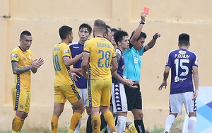 HLV Nguyễn Thành Vinh: ‘Hà Nội FC thảm bại vì chủ quan, coi thường Thanh Hóa’