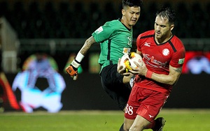 Thủ môn Lê Văn Hưng (SHB Đà Nẵng) là ‘thần tài’ của TP.HCM?