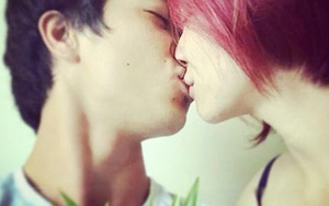 Sao bóng đá với mạng xã hội: Mạng ảo nhưng hậu quả thật!