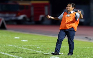 HLV Minh Phương bùi ngùi chia tay V-League