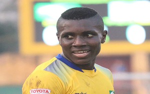 CĐV SLNA phấn khích vì 'hộ lùi' Olaha