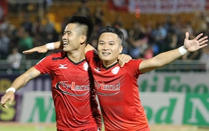 Món quà đặc biệt của 'Ronaldo xứ Nghệ' Trần Phi Sơn