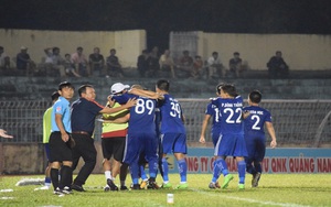 V-League 2017: Quảng Nam lên ngôi đầu, HLV Hoàng Văn Phúc bình thản