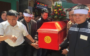 Nhói lòng cuộc tiễn biệt trọng tài Dương Ngọc Tân