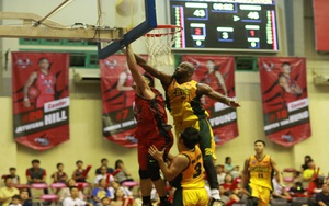 VBA 2017: Thang Long Warriors 79-67 Cantho Catfish: Chủ nhà ngược dòng kịch tích