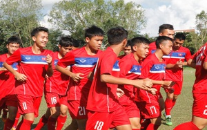 Văn Hậu chấn thương nhẹ, U18 Việt Nam luyện sút penalty