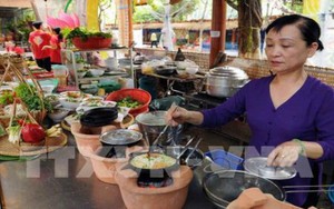 Hội nghị thượng đỉnh Mỹ - Triều: Phóng viên được phục vụ miễn phí ẩm thực truyền thống Hà Nội và dịch vụ du lịch Quảng Bình