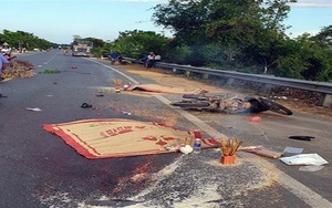 Xe tải va chạm xe máy làm 2 người chết