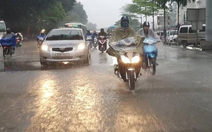 Dự báo thời tiết: Từ đêm 18/10, mưa lớn ở miền Trung giảm dần, miền Bắc se lạnh