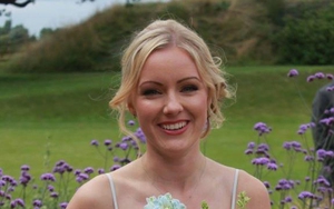 Nhiều người trẻ Anh 'phá sản', nợ nần chồng chất vì đi dự đám cưới