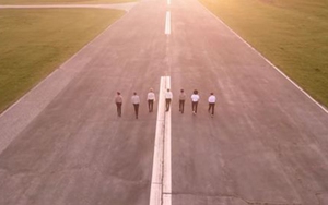 Đường băng xuất hiện trong MV của BTS trở thành điểm du lịch nổi tiếng