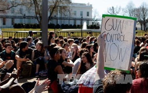 Nổ súng trong trường học ngày học sinh Mỹ tuần hành phản đối súng đạn