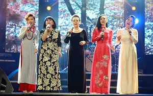 Mỹ Linh tiếc vì không biết đến bản hit 'Cảm ơn tình yêu' của Uyên Linh sớm hơn