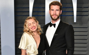 Miley Cyrus chia sẻ khoảnh khắc 'lầy lội' hiếm hoi với hôn phu Liam Hemsworth