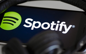 Ứng dụng Spotify gỡ bài 'Chàng Baby Milo' của Đông Nhi sau nghi vấn bản lậu