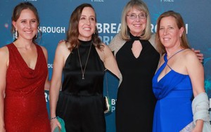 Mẹ của CEO YouTube tiết lộ nguyên tắc 'vàng' nhưng ngược đời để nuôi con thành tài: Muốn con lớn lên giỏi giang cần tránh xa một điều