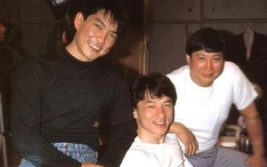 Hai đồ đệ của huyền thoại phim võ thuật Hồng Kim Bảo: Người thành đại minh tinh lừng danh, người sống đơn giản "nằm trên đống tiền