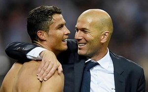 CĐV Man United sốc, bàng hoàng vì Ronaldo... làm lành với Real