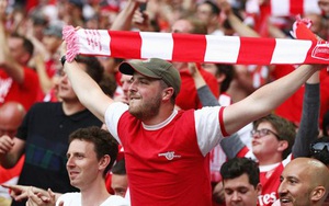 Fan Arsenal phát cuồng vì Lacazette, cảm ơn Jamie Vardy vì... từ chối