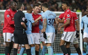 NGHI VẤN: Lukaku tung nắm đấm khiến Mikel Arteta mặt bê bết máu rời Old Trafford?