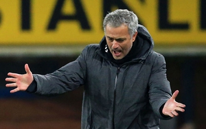 CHUYỂN NHƯỢNG M.U ngày 1/2: Mua gấp Varane vì thảm họa Phil Jones. Lingard ném áo tỏ thái độ