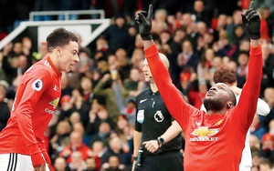 TIN HOT M.U 7/4: Siêu hợp đồng cho Umtiti. 'Bom tấn' đầu tiên của mùa Hè lộ diện