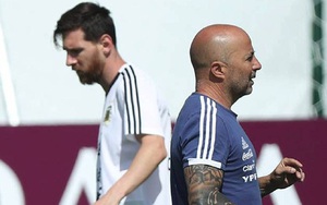 Messi đã nói gì với Sampaoli sau khi Argentina thua sấp mặt trước Croatia?