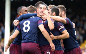 CĐV Arsenal choáng với pha phối hợp ghi bàn như… trong game của Aaron Ramsey