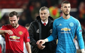 Solskjaer: ‘Ai xuống tinh thần sẽ bị loại bỏ, không có gì là không thể’. Tuchel chỉ trích Ashley Young